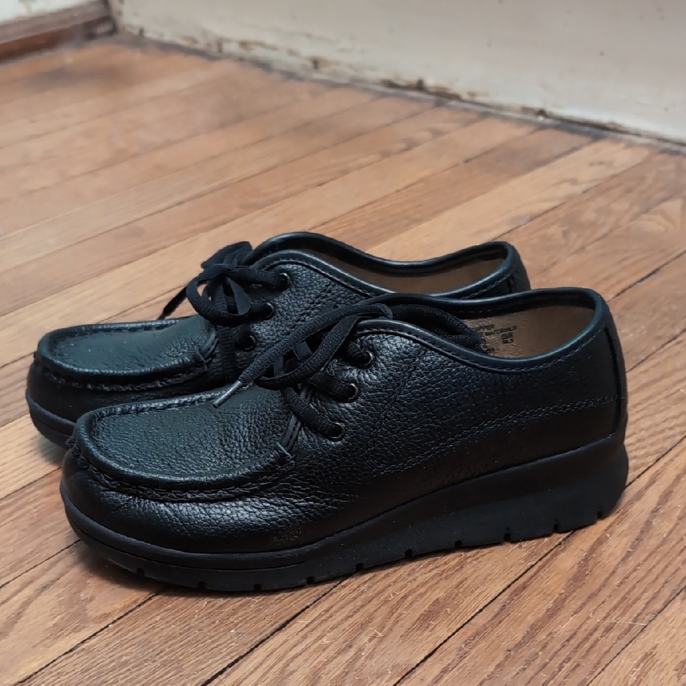 Cobbie Cuddlers Black Leather Nursing Loafer Shoes